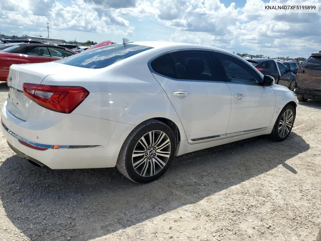 2015 Kia Cadenza Premium VIN: KNALN4D7XF5195899 Lot: 74051464