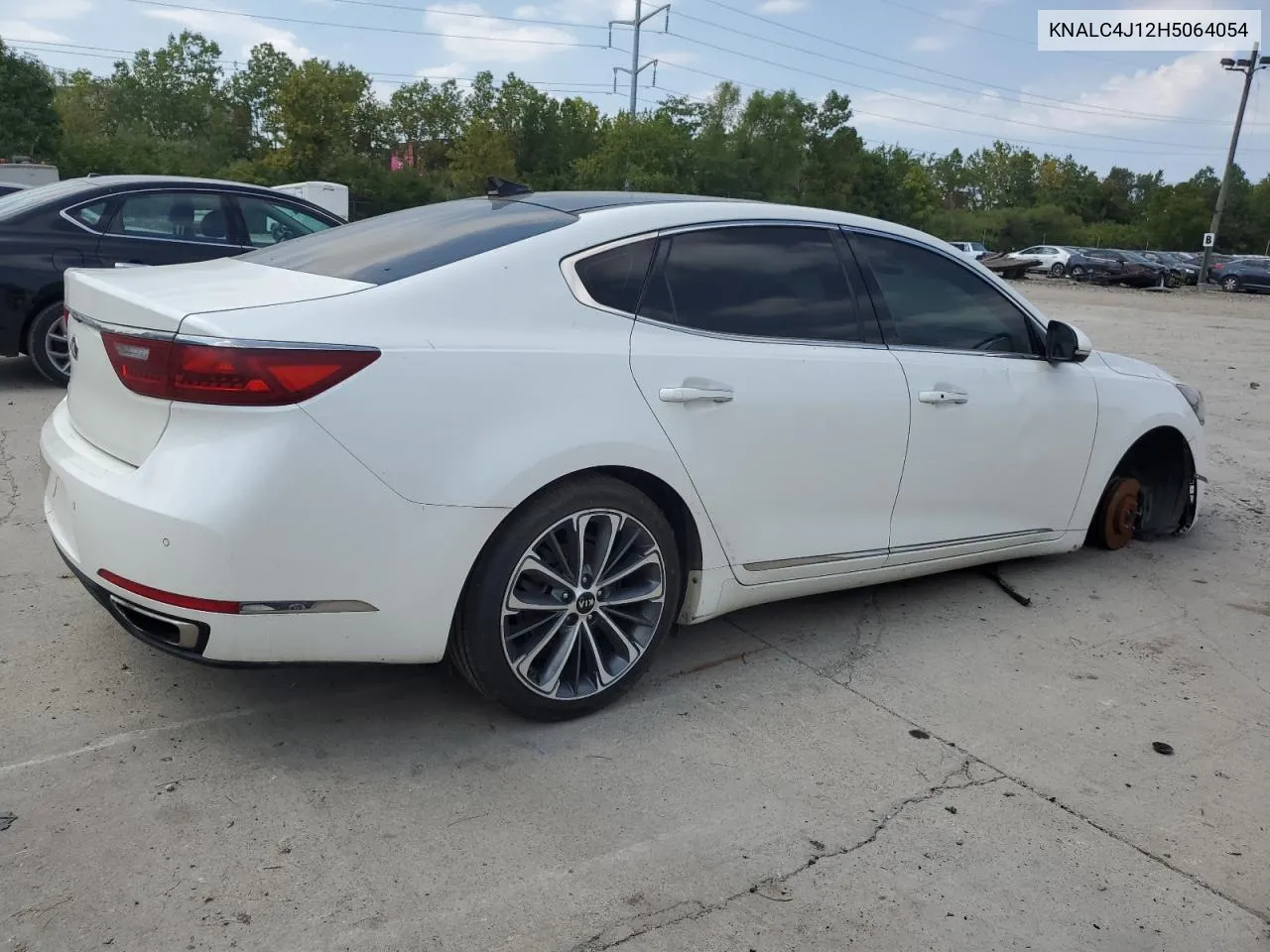 KNALC4J12H5064054 2017 Kia Cadenza Premium