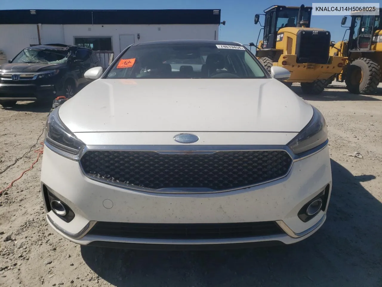 KNALC4J14H5068025 2017 Kia Cadenza Premium