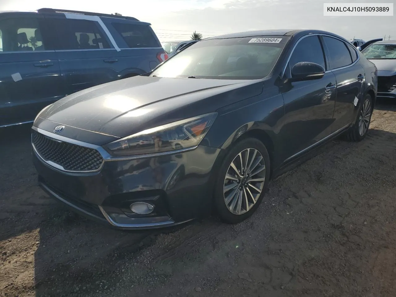 KNALC4J10H5093889 2017 Kia Cadenza Premium