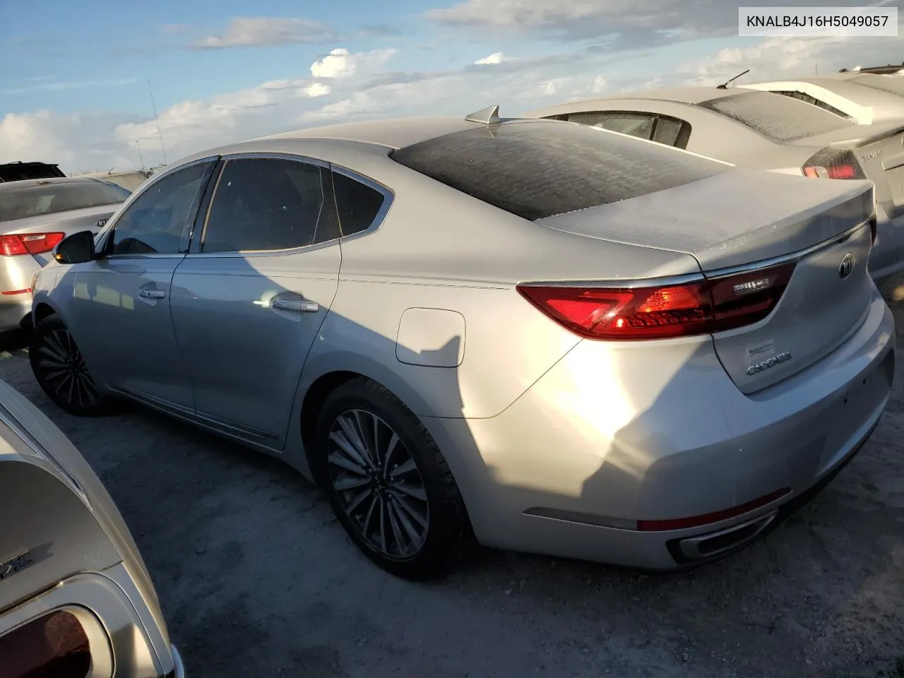 2017 Kia Cadenza Premium VIN: KNALB4J16H5049057 Lot: 76202044