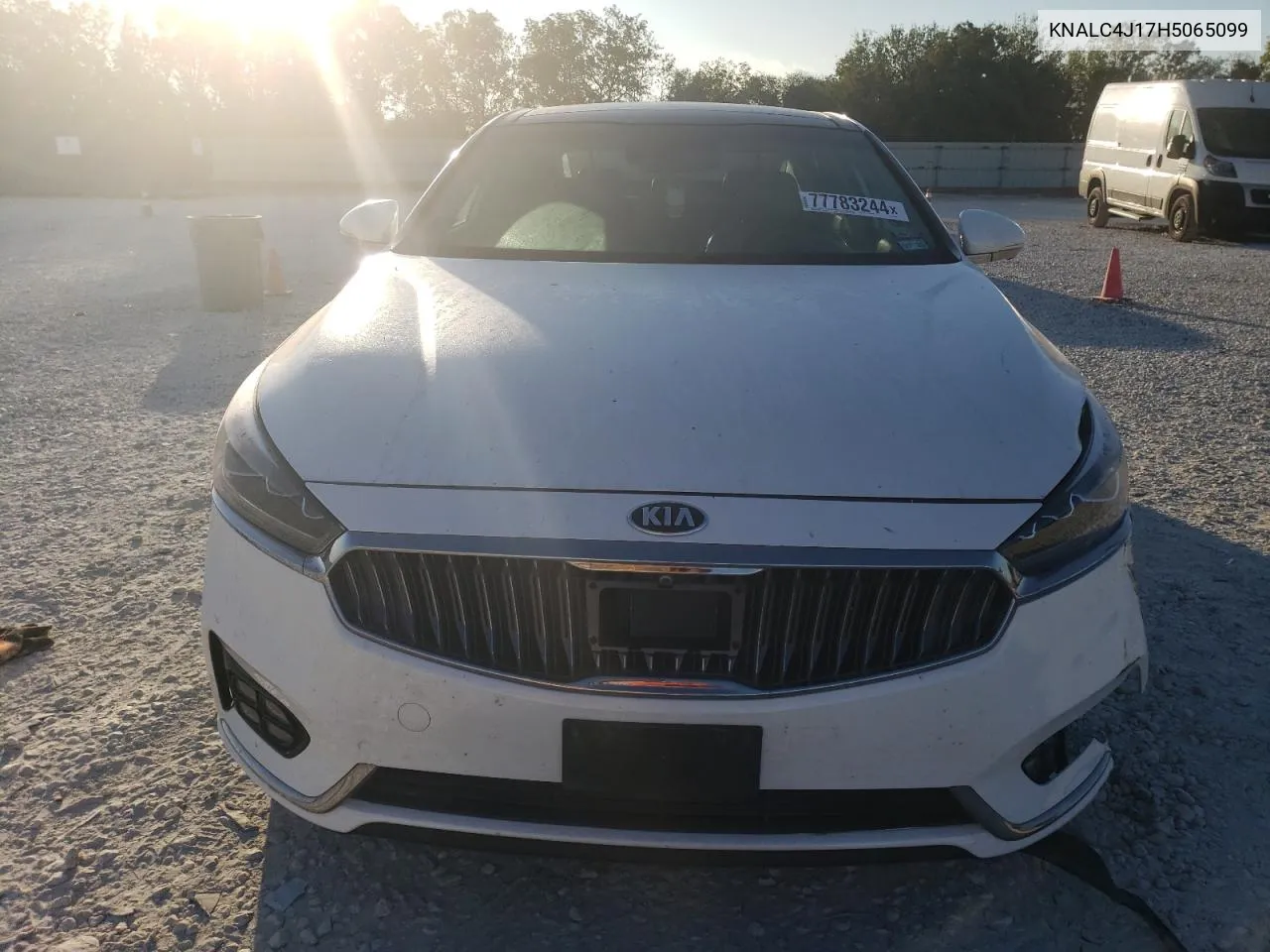 2017 Kia Cadenza Premium VIN: KNALC4J17H5065099 Lot: 77783244