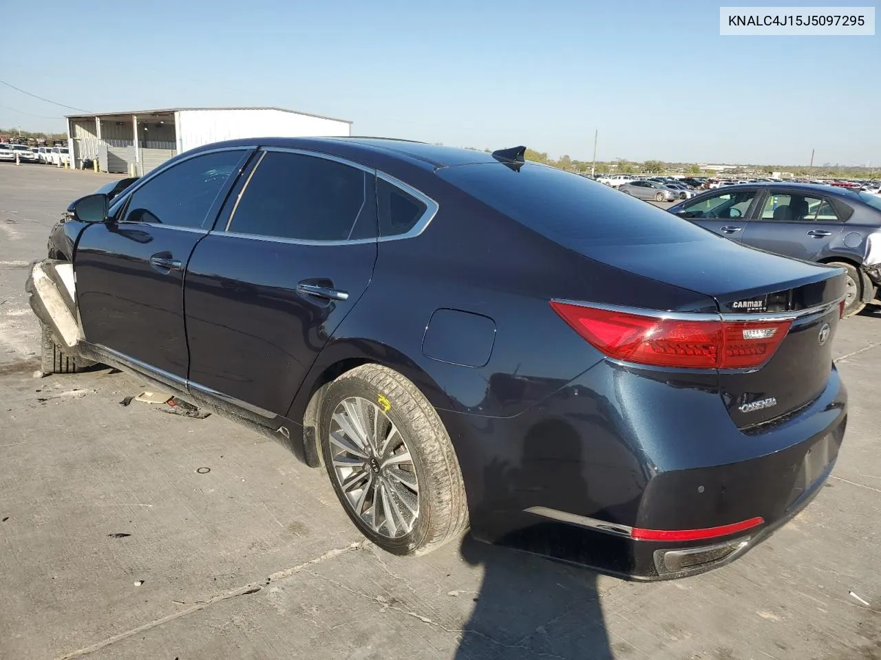 KNALC4J15J5097295 2018 Kia Cadenza Luxury