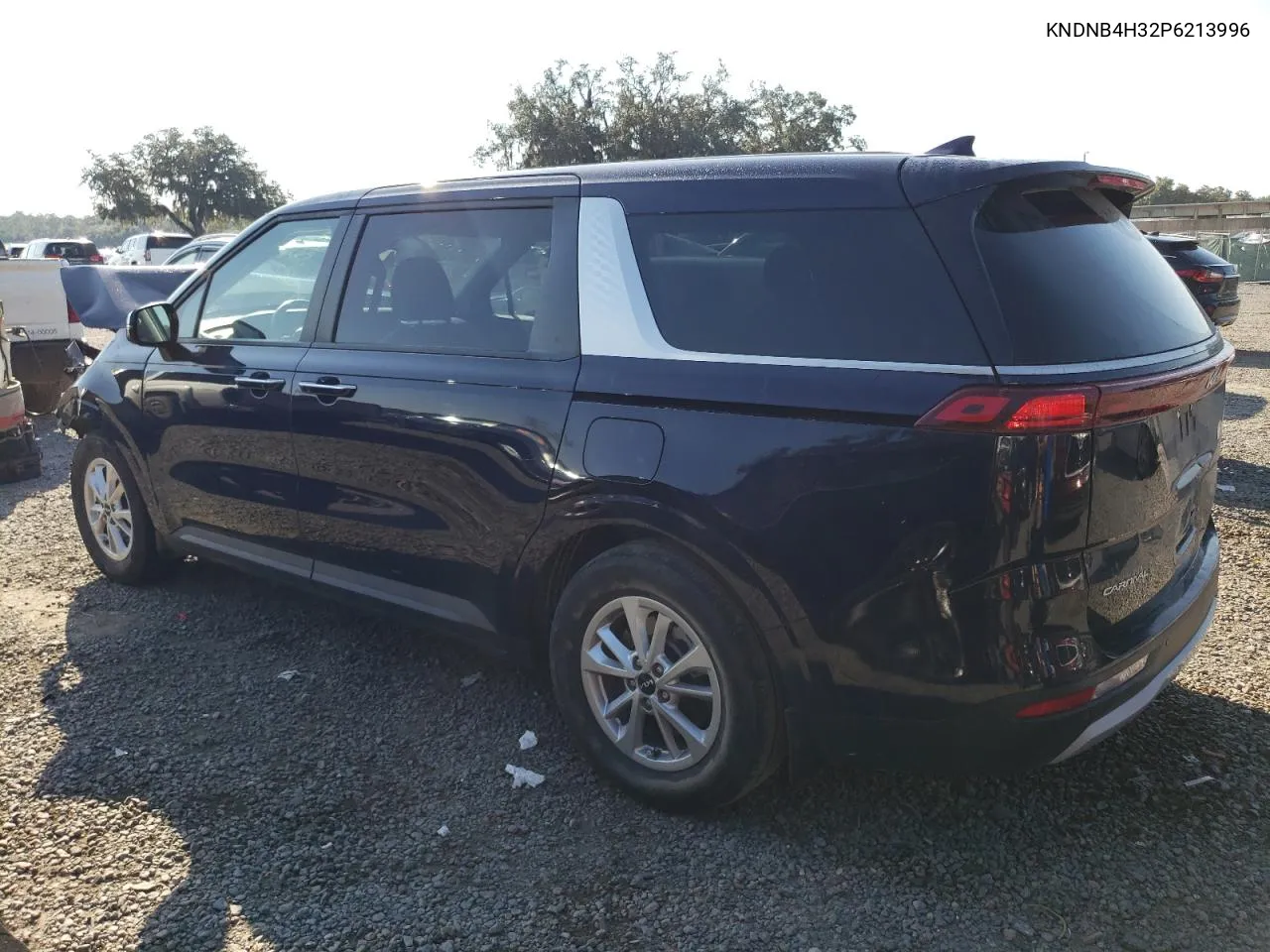 2023 Kia Carnival Lx VIN: KNDNB4H32P6213996 Lot: 72354174