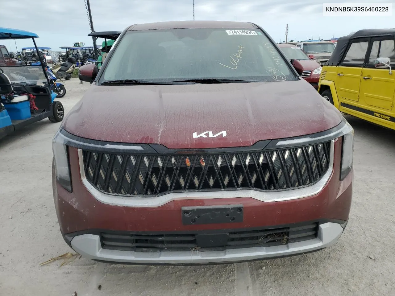 2025 Kia Carnival Lx VIN: KNDNB5K39S6460228 Lot: 74114954