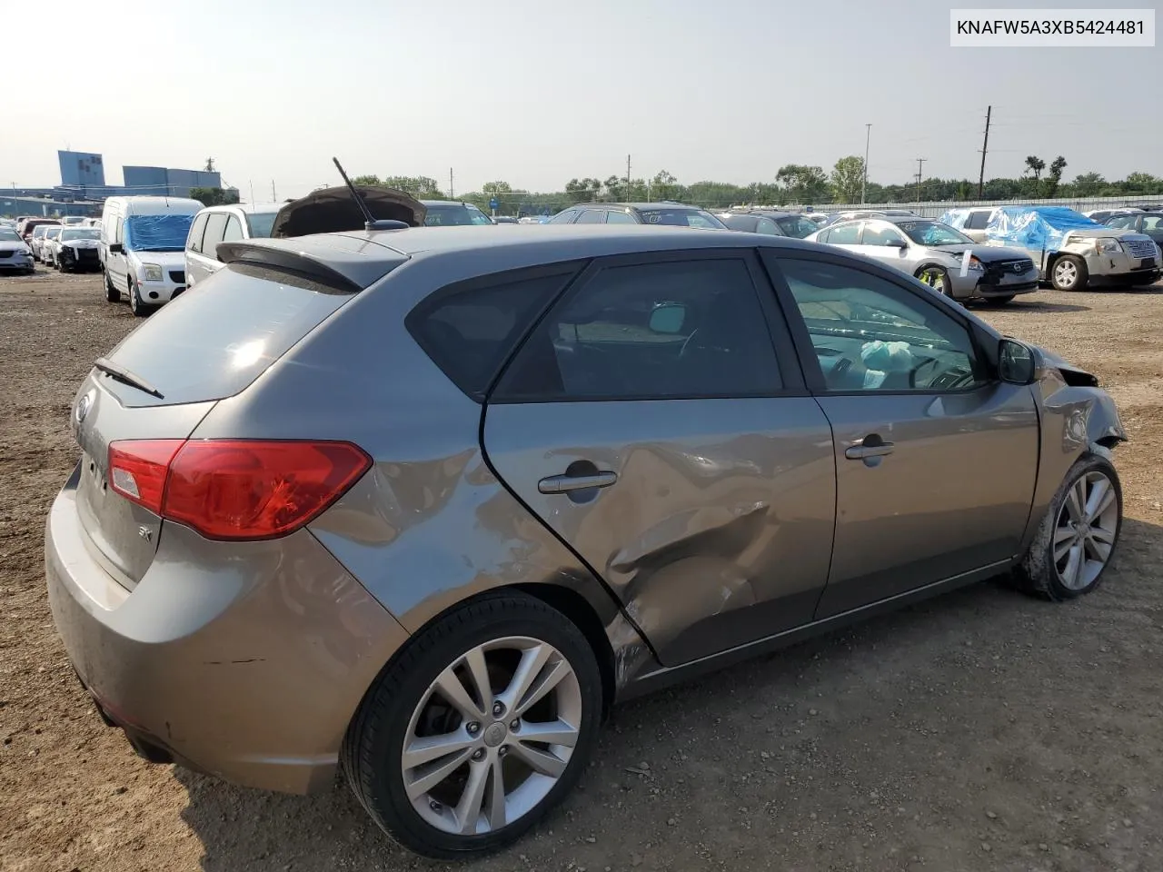 KNAFW5A3XB5424481 2011 Kia Forte Sx