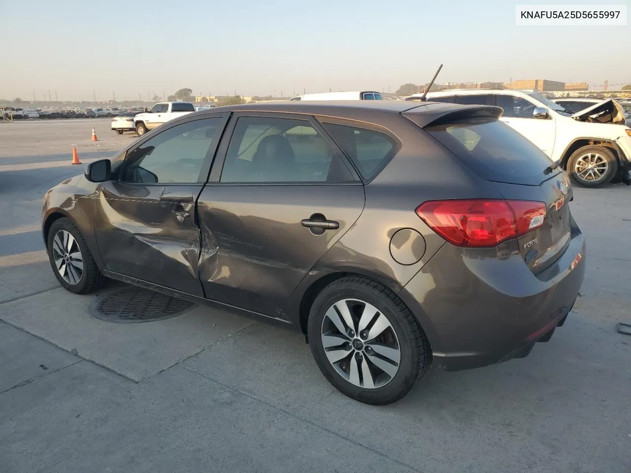 2013 Kia Forte Ex VIN: KNAFU5A25D5655997 Lot: 74844104