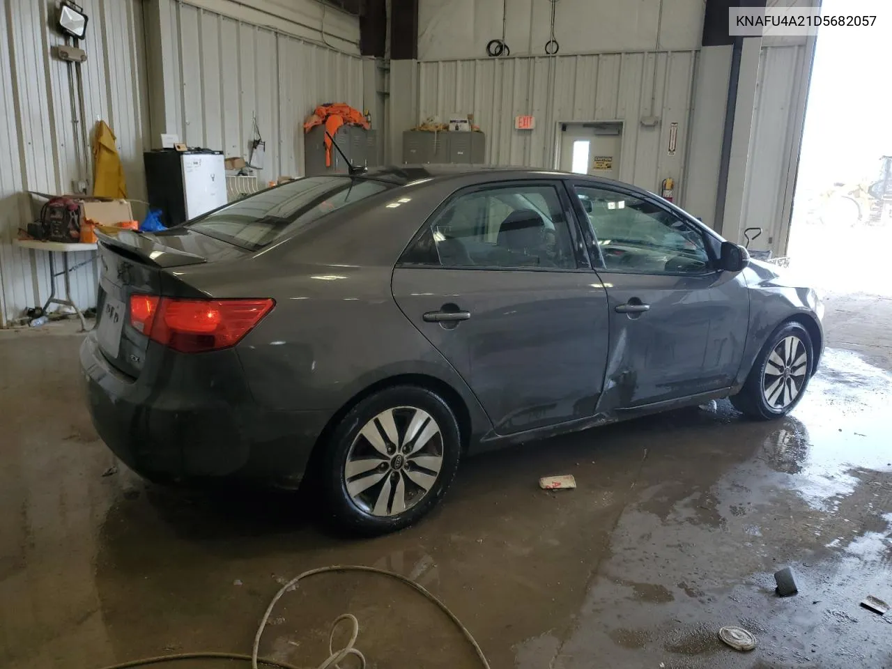 2013 Kia Forte Ex VIN: KNAFU4A21D5682057 Lot: 77184924