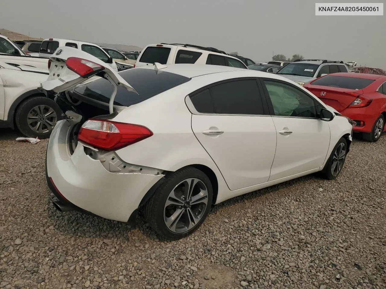 KNAFZ4A82G5450061 2016 Kia Forte Ex