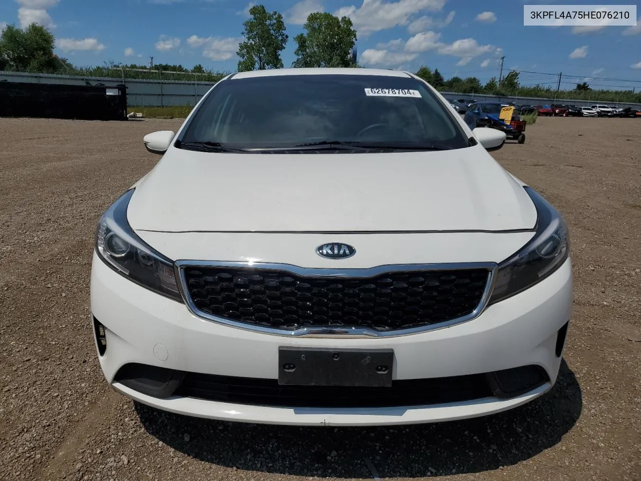 3KPFL4A75HE076210 2017 Kia Forte Lx