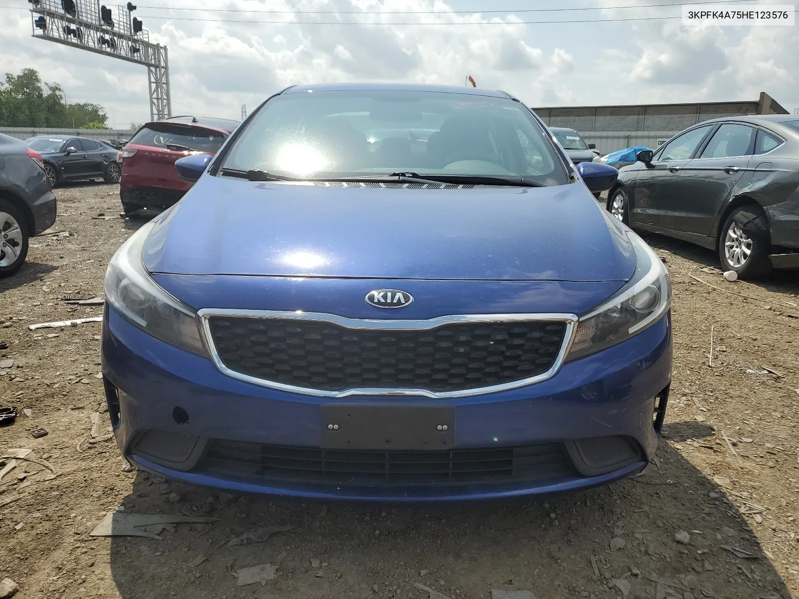 2017 Kia Forte Lx VIN: 3KPFK4A75HE123576 Lot: 65617584