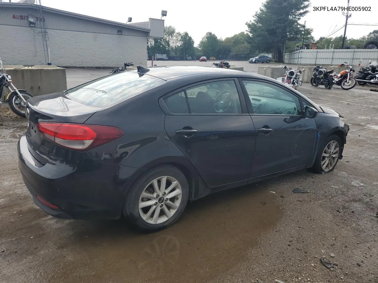 3KPFL4A79HE005902 2017 Kia Forte Lx