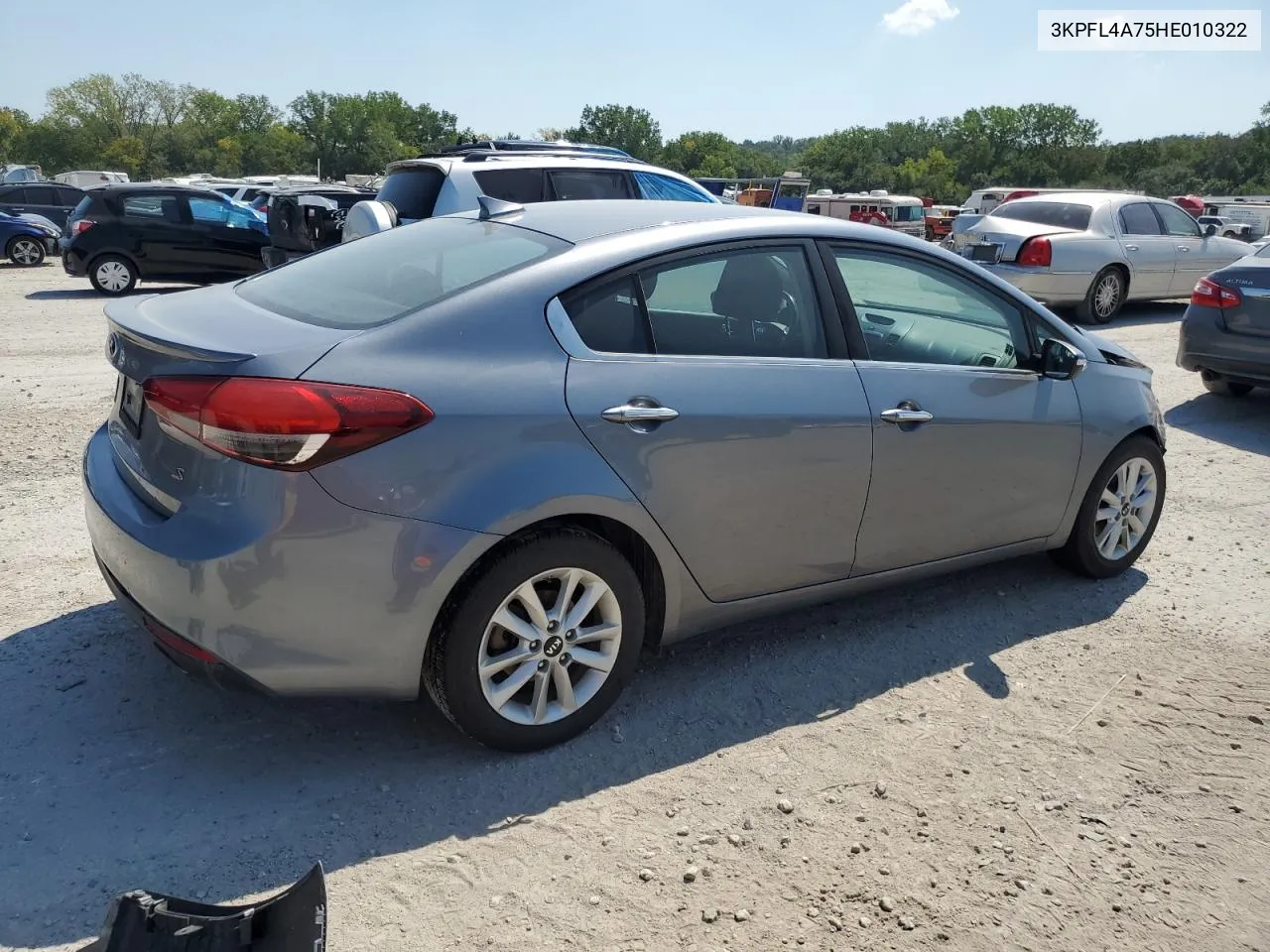 3KPFL4A75HE010322 2017 Kia Forte Lx