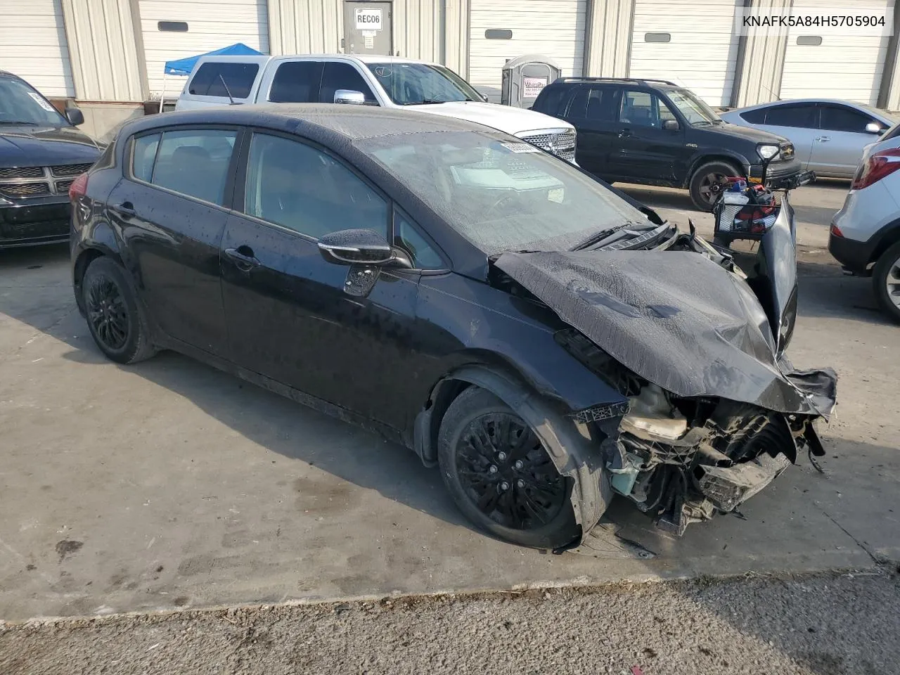 2017 Kia Forte Lx VIN: KNAFK5A84H5705904 Lot: 69098304