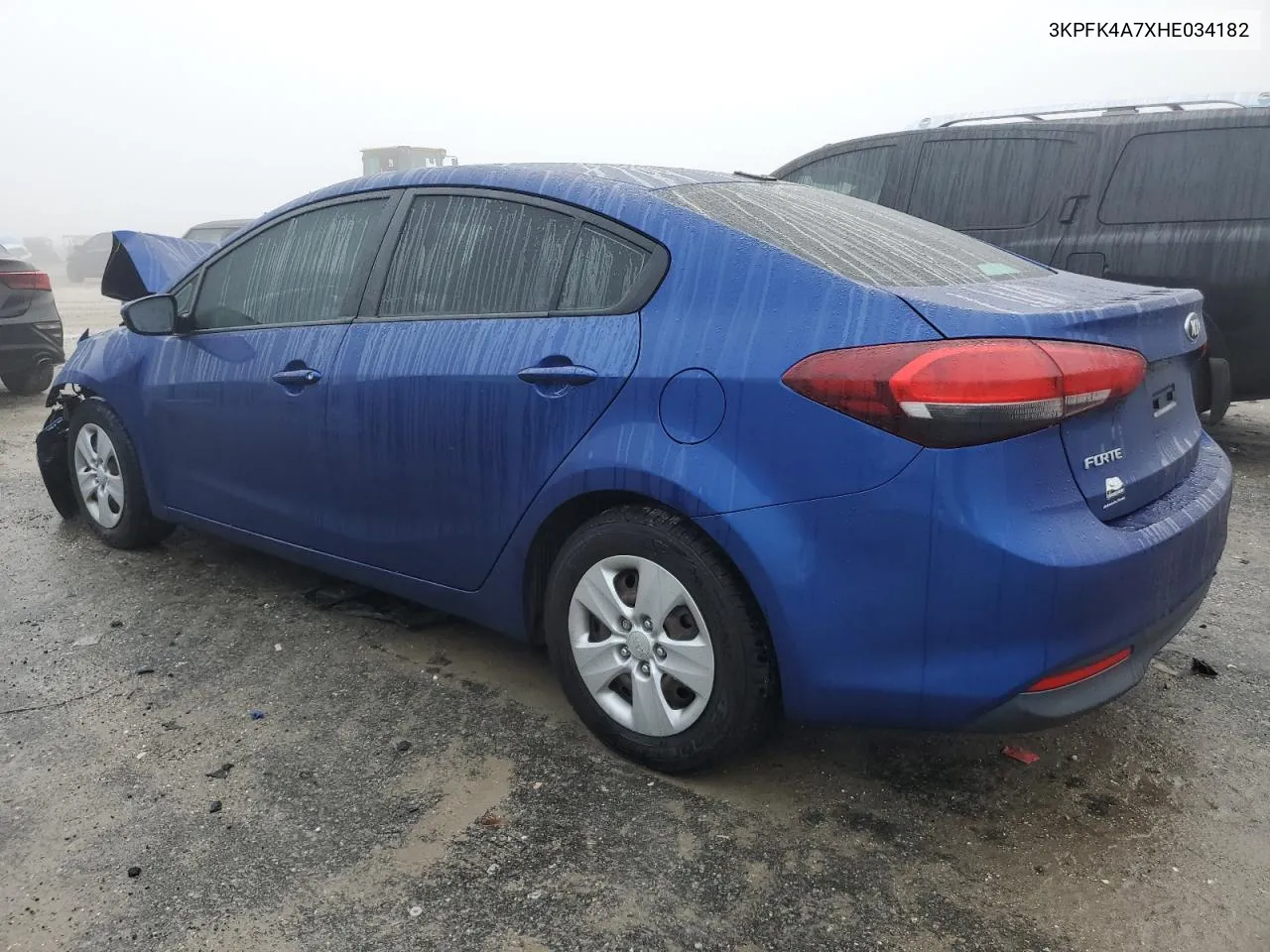 3KPFK4A7XHE034182 2017 Kia Forte Lx