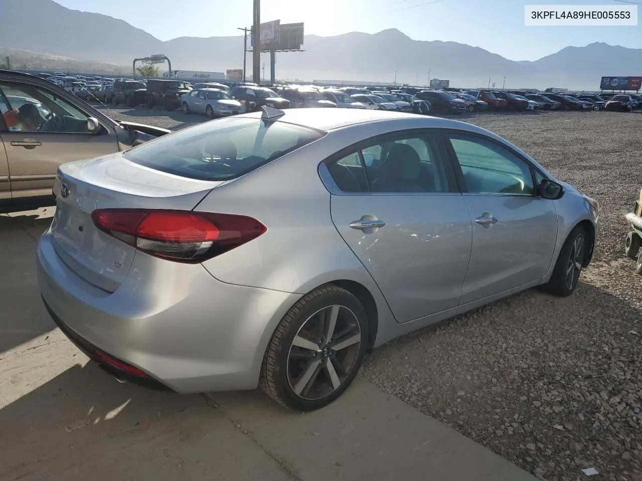 3KPFL4A89HE005553 2017 Kia Forte Ex