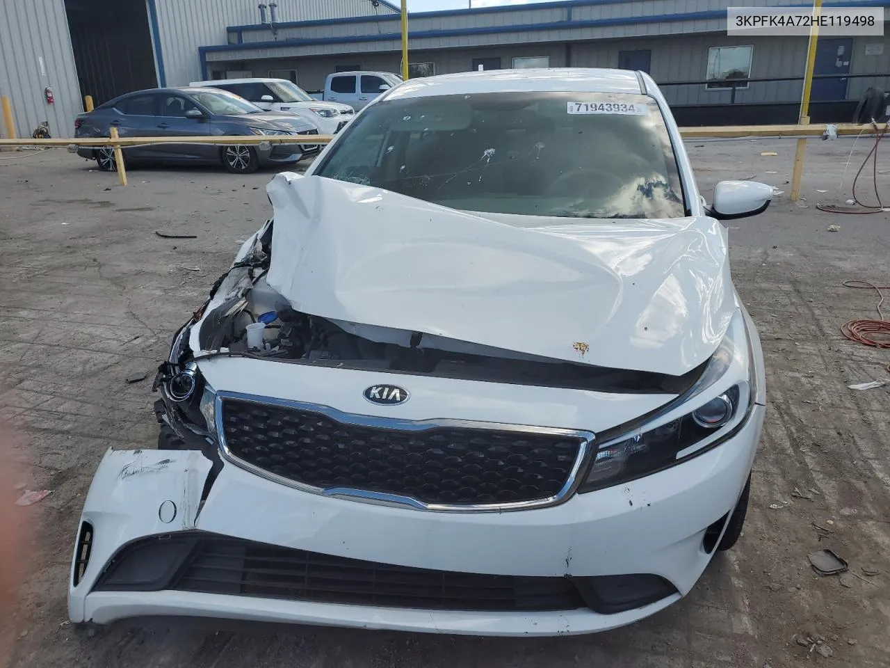 3KPFK4A72HE119498 2017 Kia Forte Lx