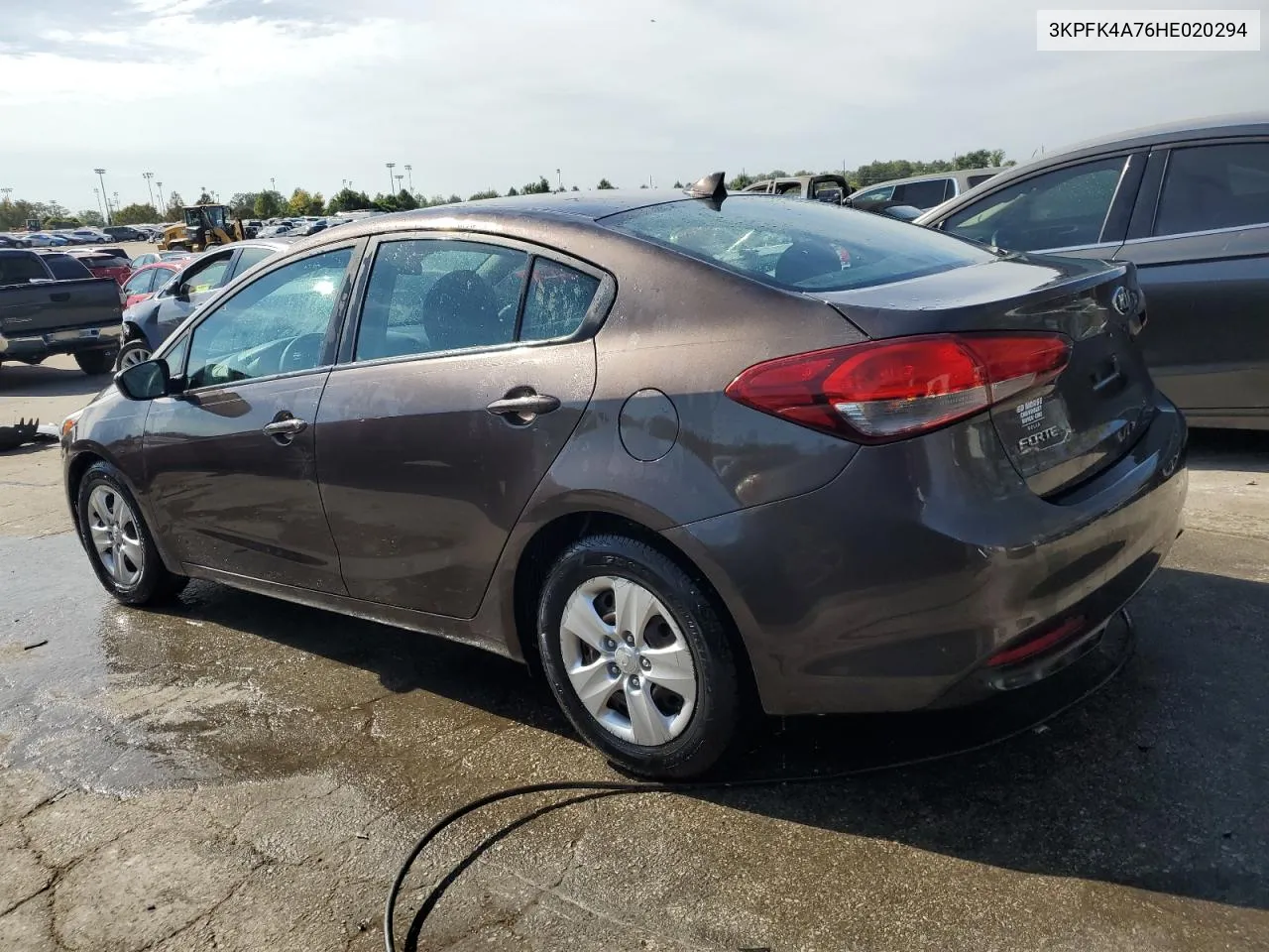 3KPFK4A76HE020294 2017 Kia Forte Lx