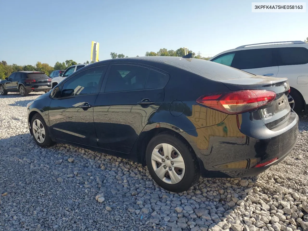 2017 Kia Forte Lx VIN: 3KPFK4A75HE058163 Lot: 72233434