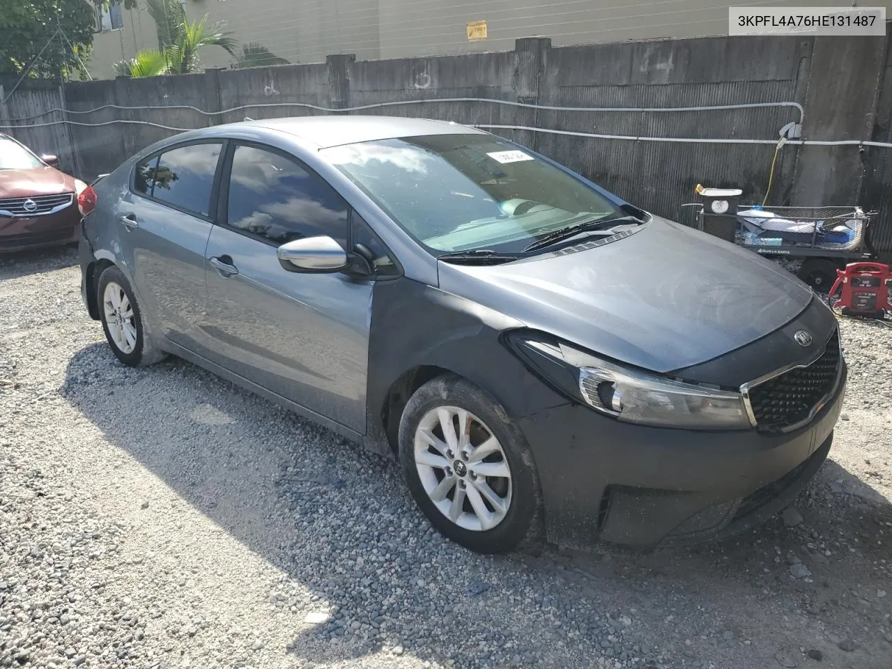 3KPFL4A76HE131487 2017 Kia Forte Lx