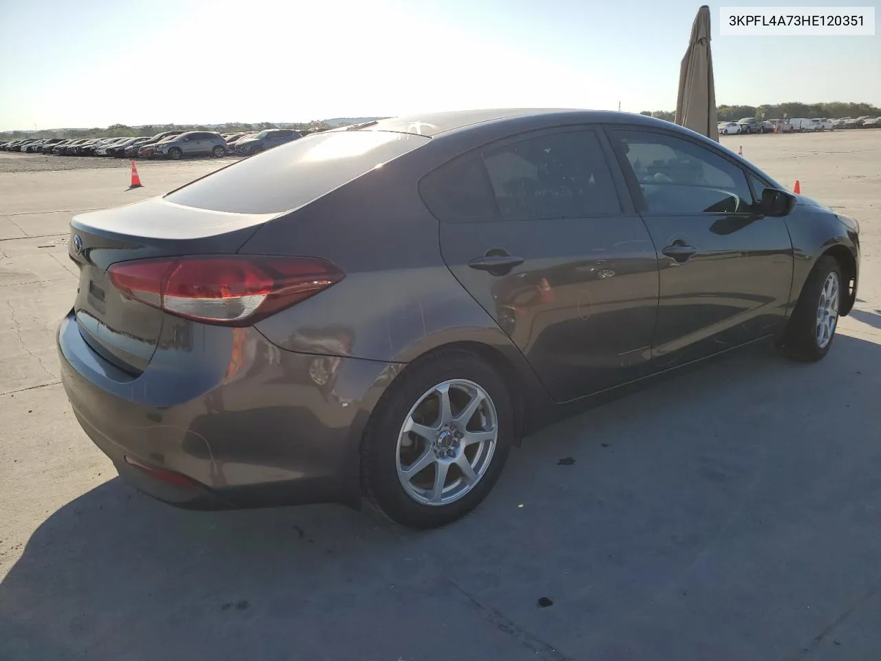 3KPFL4A73HE120351 2017 Kia Forte Lx