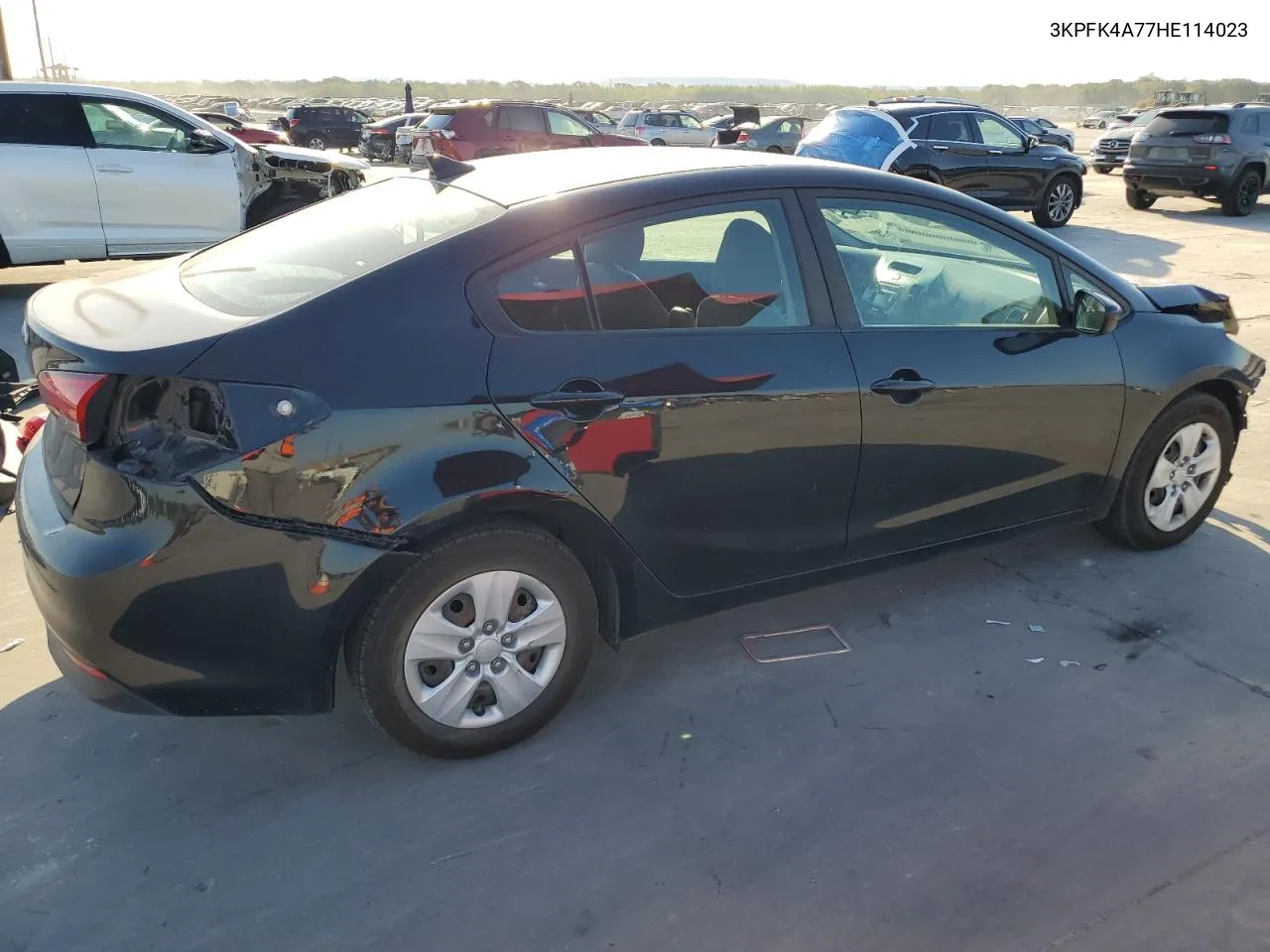 3KPFK4A77HE114023 2017 Kia Forte Lx