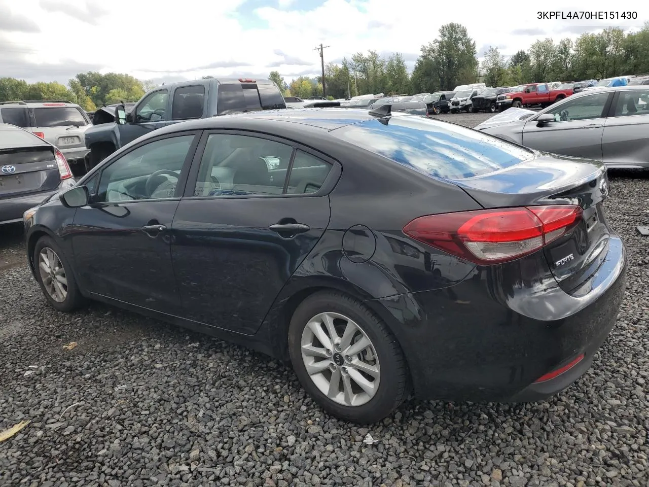 3KPFL4A70HE151430 2017 Kia Forte Lx