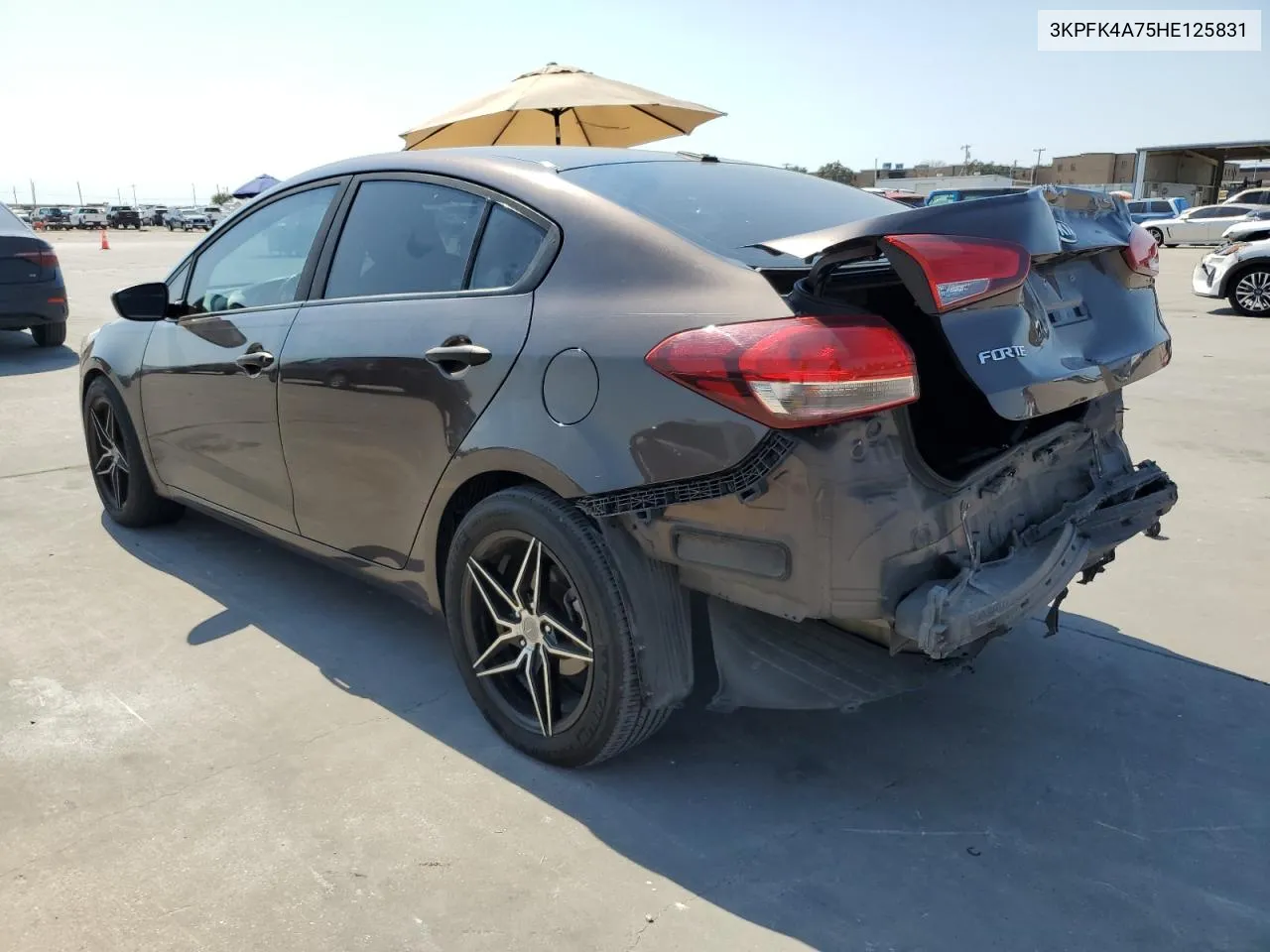 2017 Kia Forte Lx VIN: 3KPFK4A75HE125831 Lot: 75422214