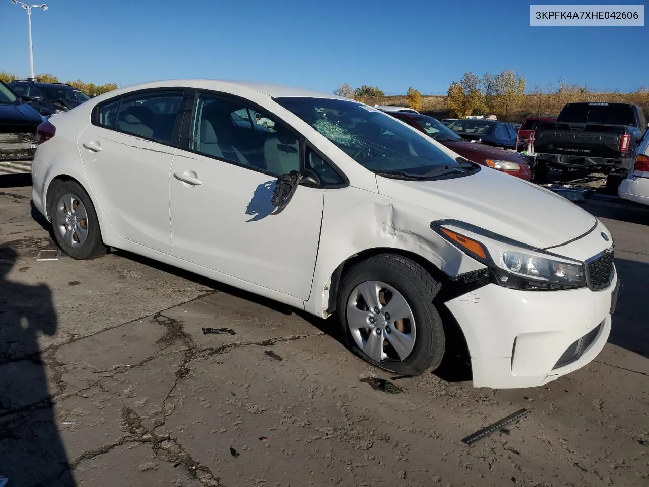 2017 Kia Forte Lx VIN: 3KPFK4A7XHE042606 Lot: 75676384