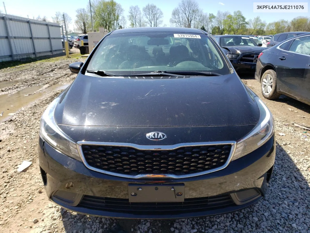 3KPFL4A75JE211076 2018 Kia Forte Lx