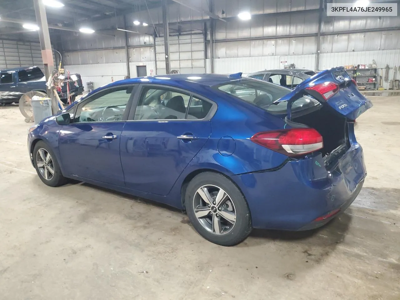 3KPFL4A76JE249965 2018 Kia Forte Lx