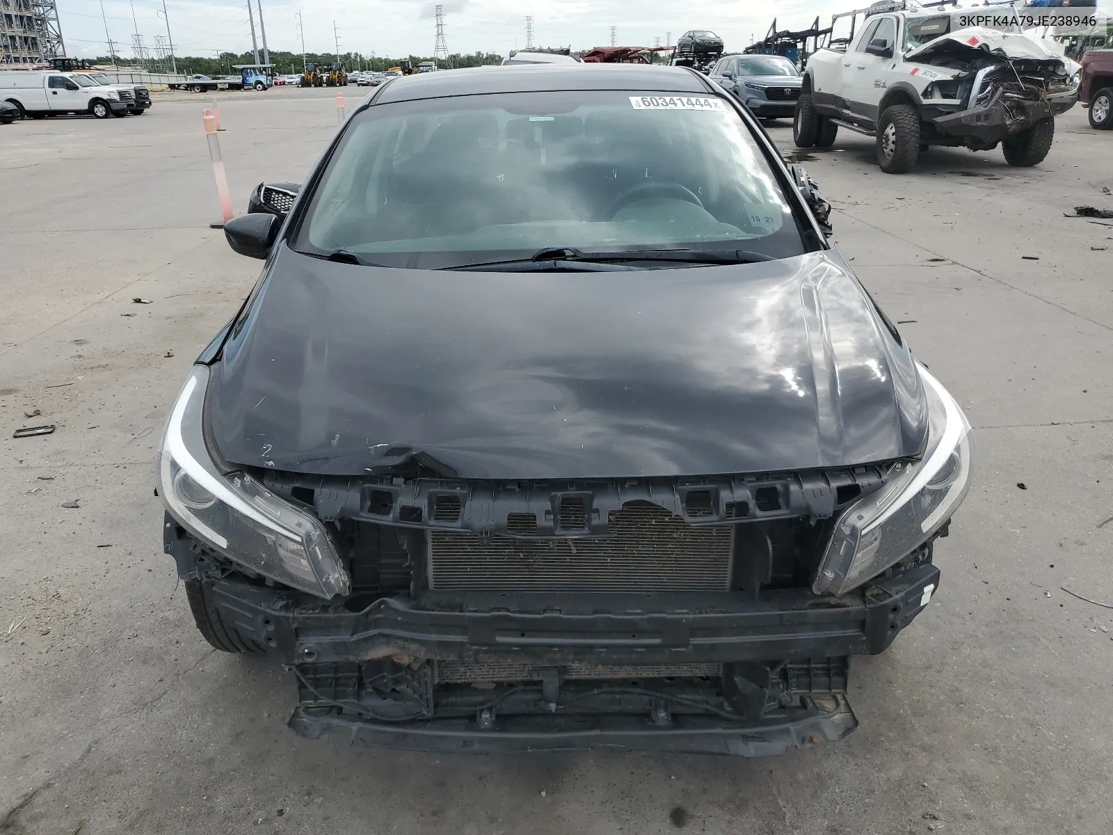 3KPFK4A79JE238946 2018 Kia Forte Lx