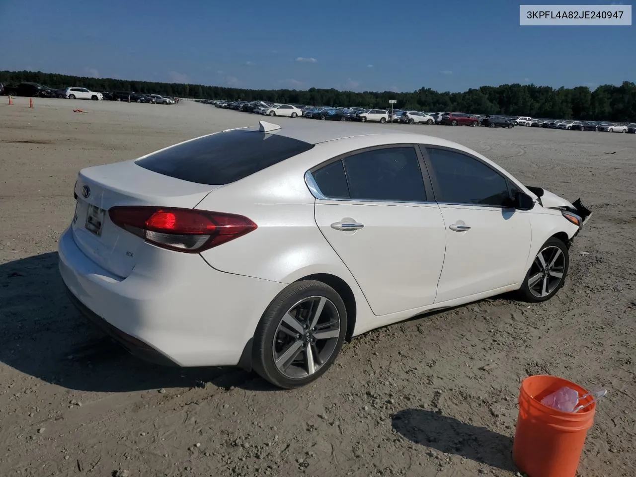 2018 Kia Forte Ex VIN: 3KPFL4A82JE240947 Lot: 61722434