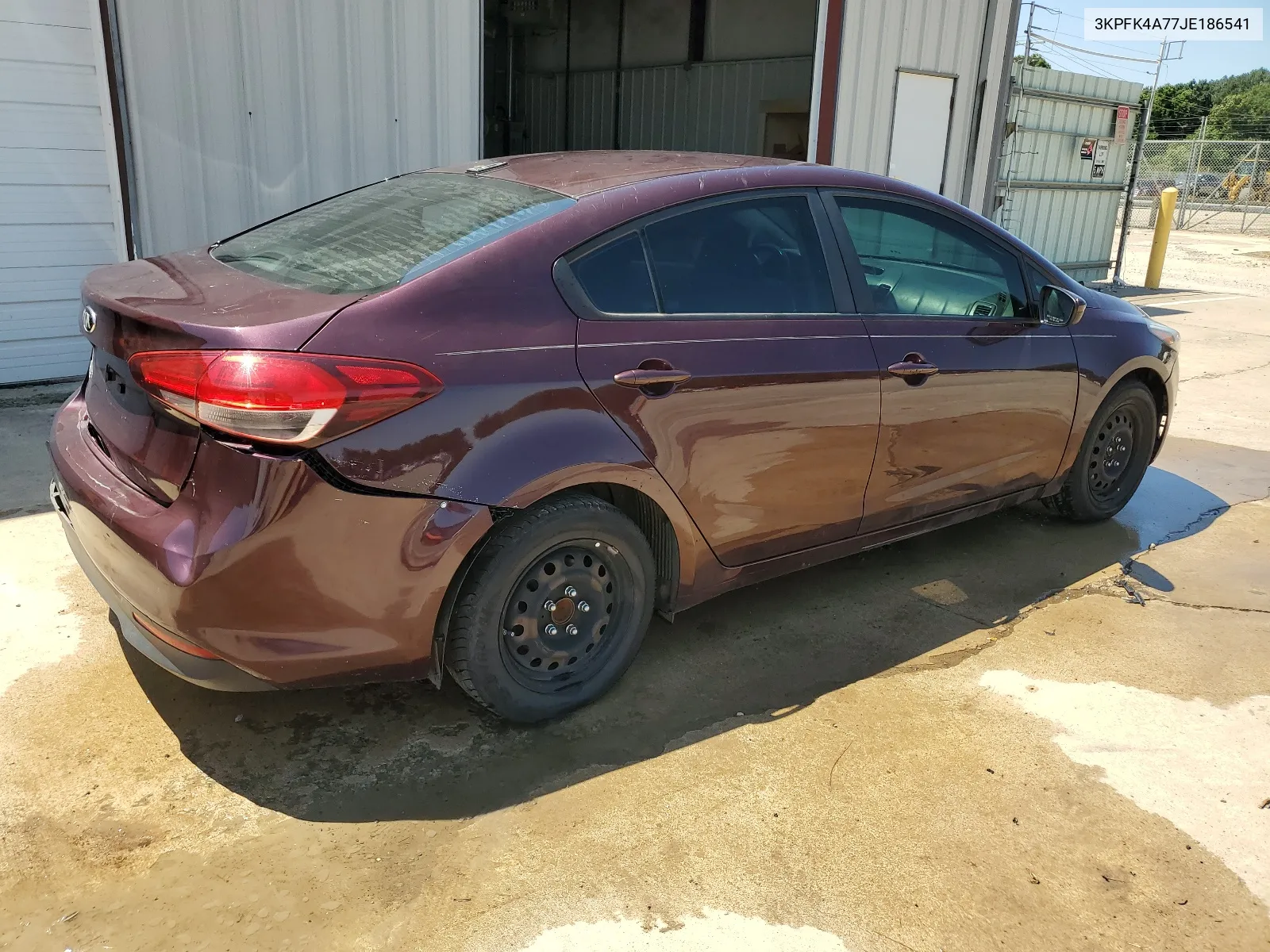 3KPFK4A77JE186541 2018 Kia Forte Lx