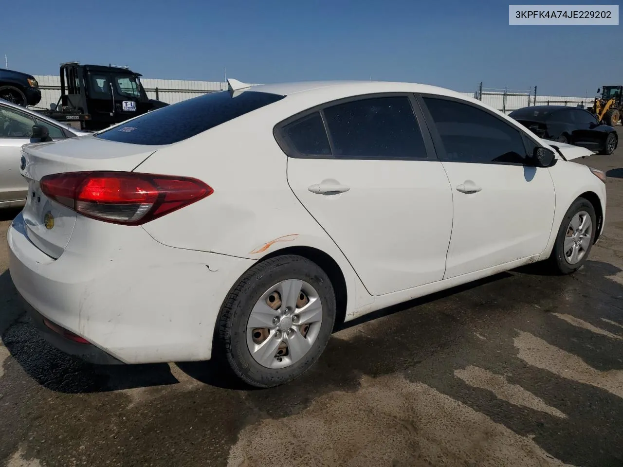 3KPFK4A74JE229202 2018 Kia Forte Lx