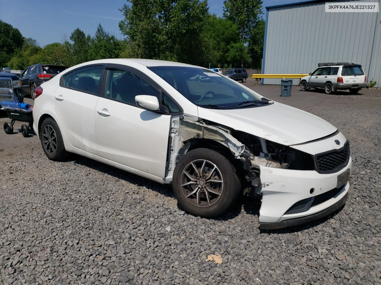 3KPFK4A76JE221327 2018 Kia Forte Lx