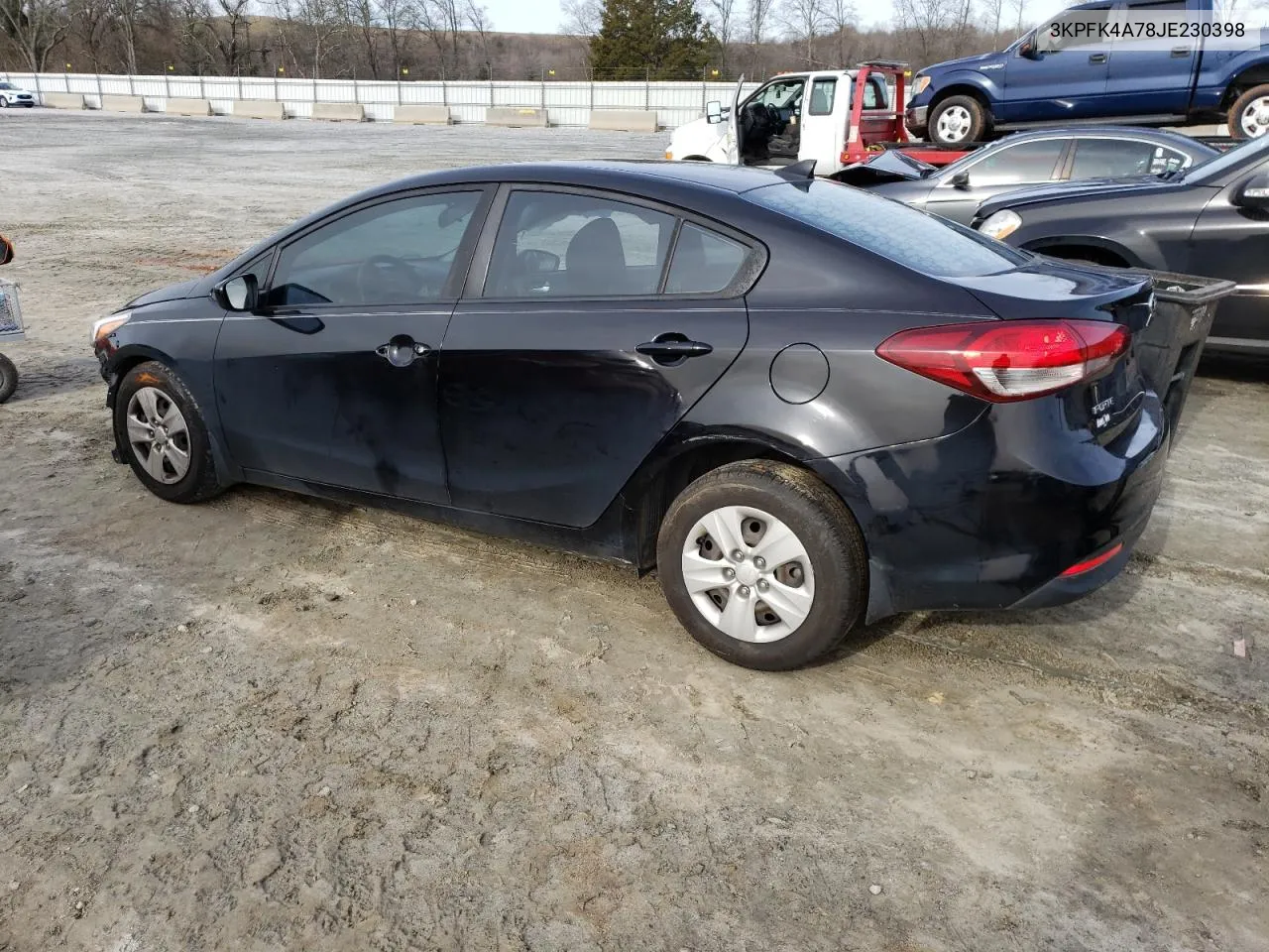 3KPFK4A78JE230398 2018 Kia Forte Lx