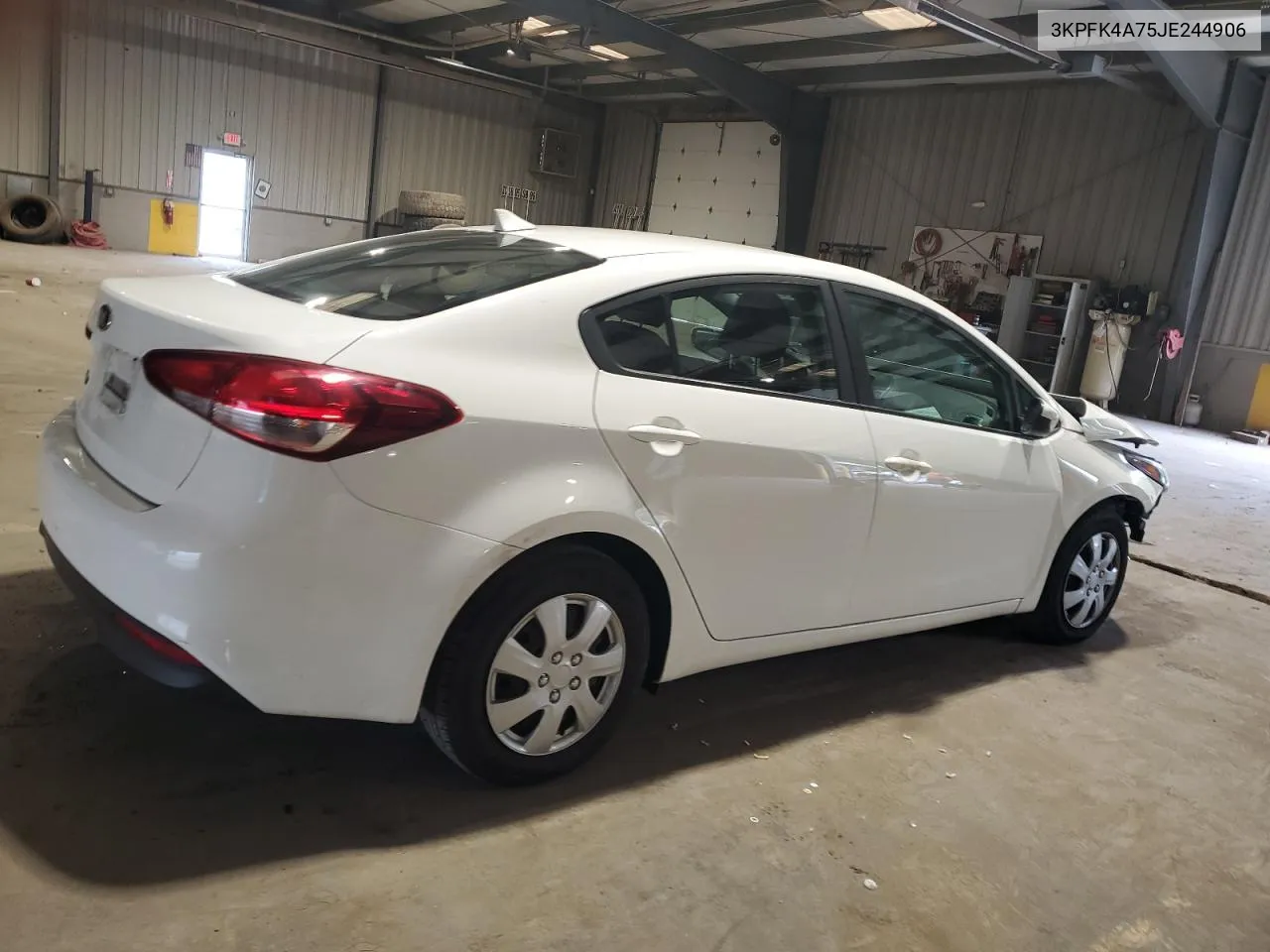 3KPFK4A75JE244906 2018 Kia Forte Lx