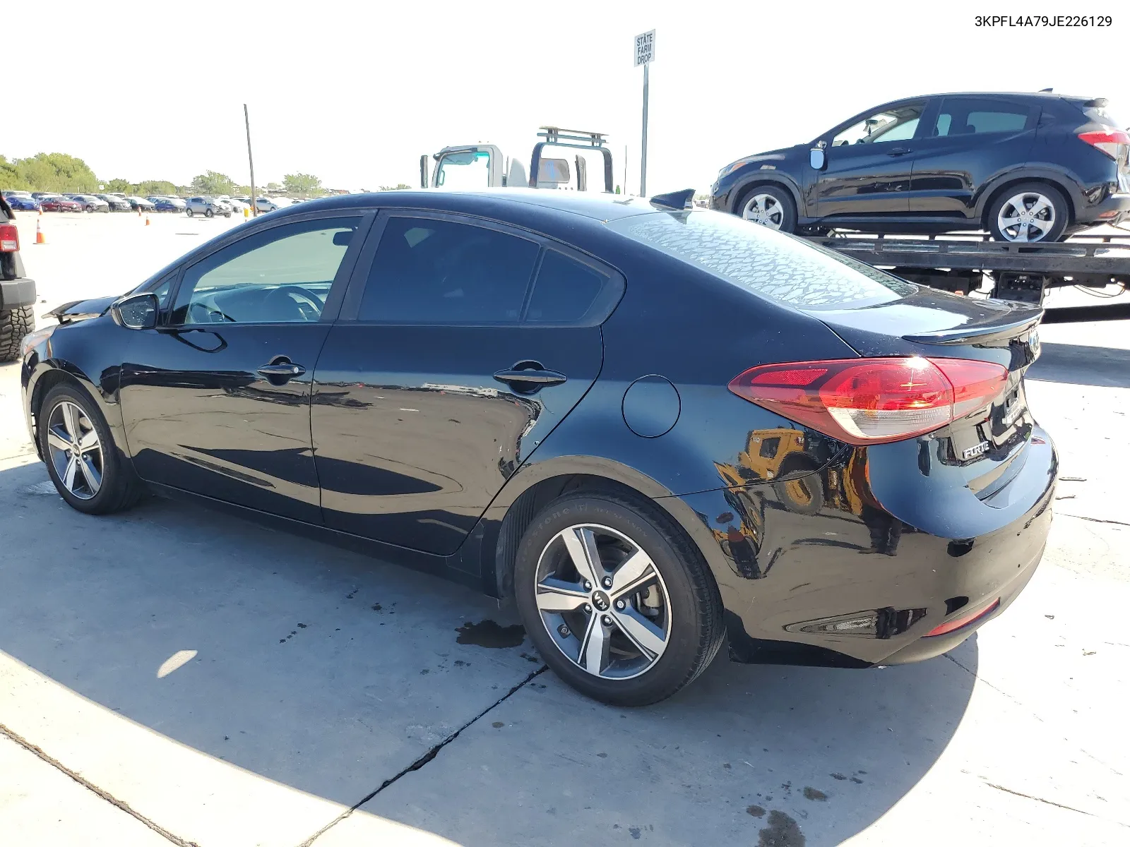 3KPFL4A79JE226129 2018 Kia Forte Lx