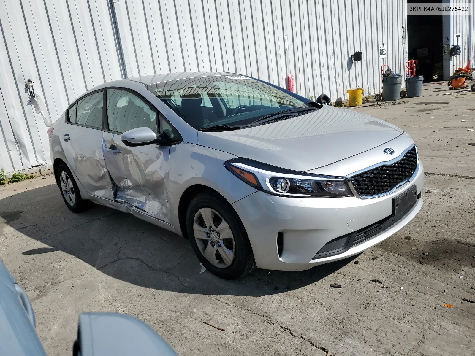 3KPFK4A76JE275422 2018 Kia Forte Lx