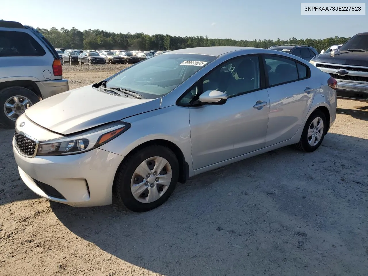 3KPFK4A73JE227523 2018 Kia Forte Lx