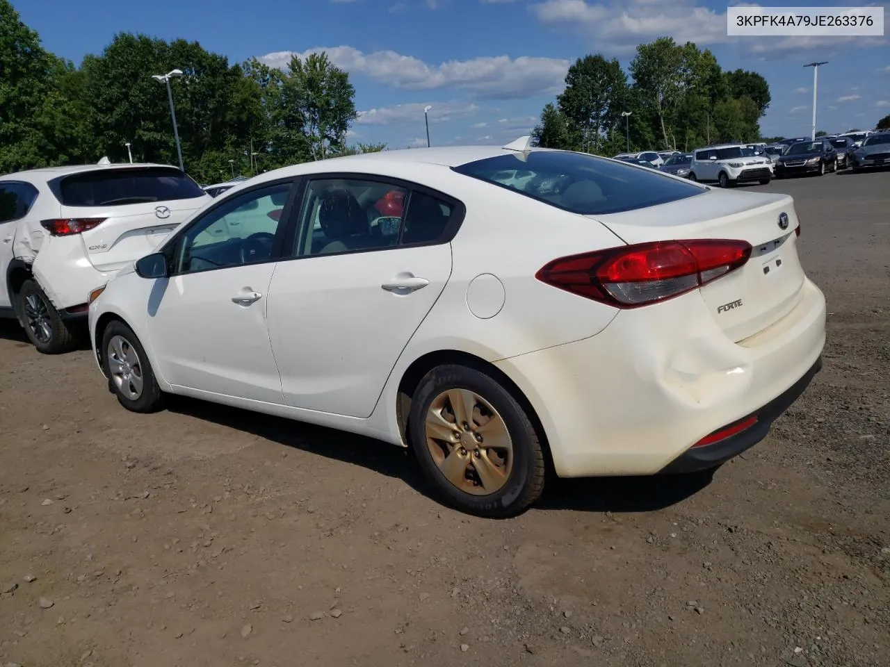 3KPFK4A79JE263376 2018 Kia Forte Lx