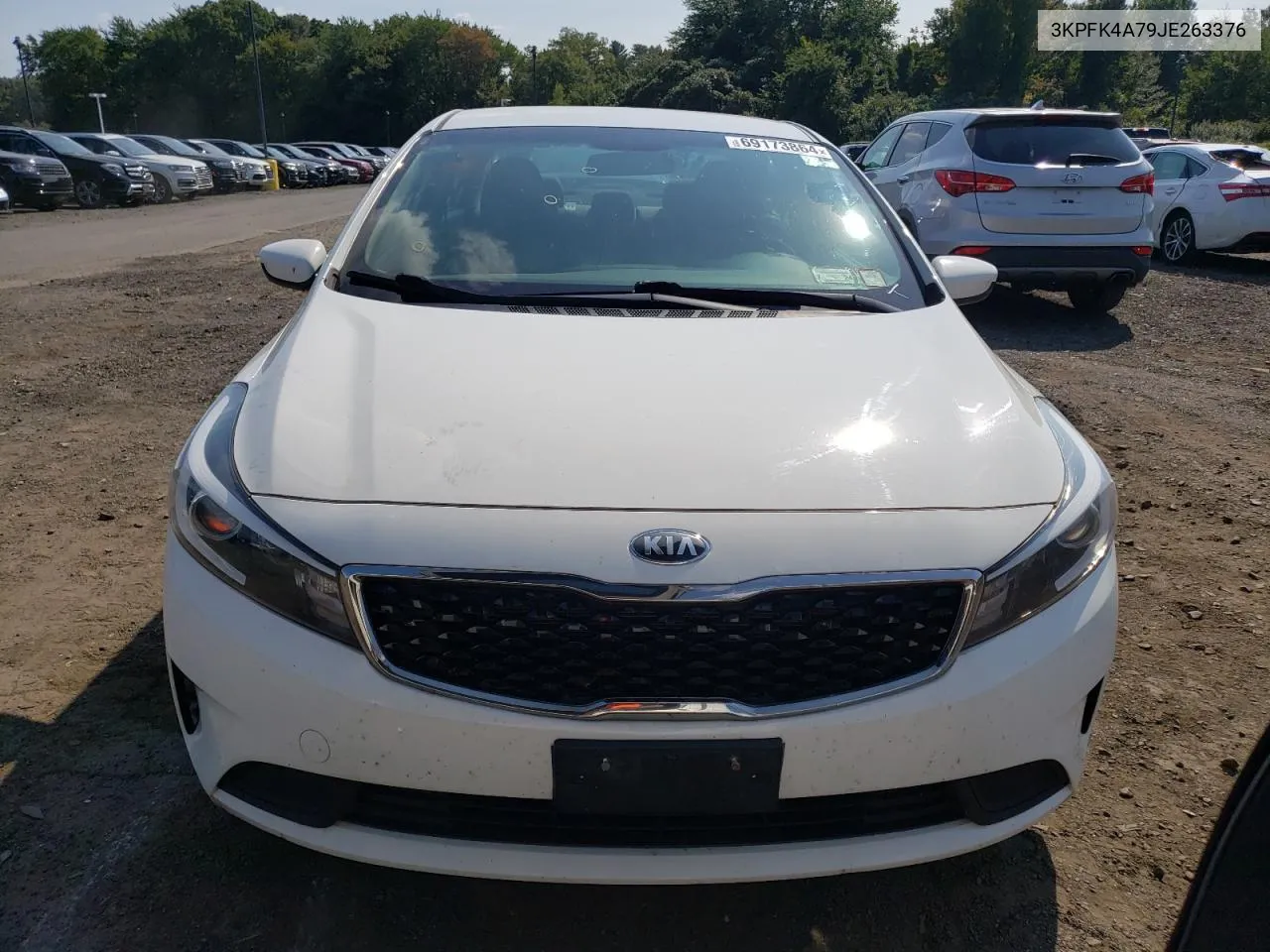 3KPFK4A79JE263376 2018 Kia Forte Lx