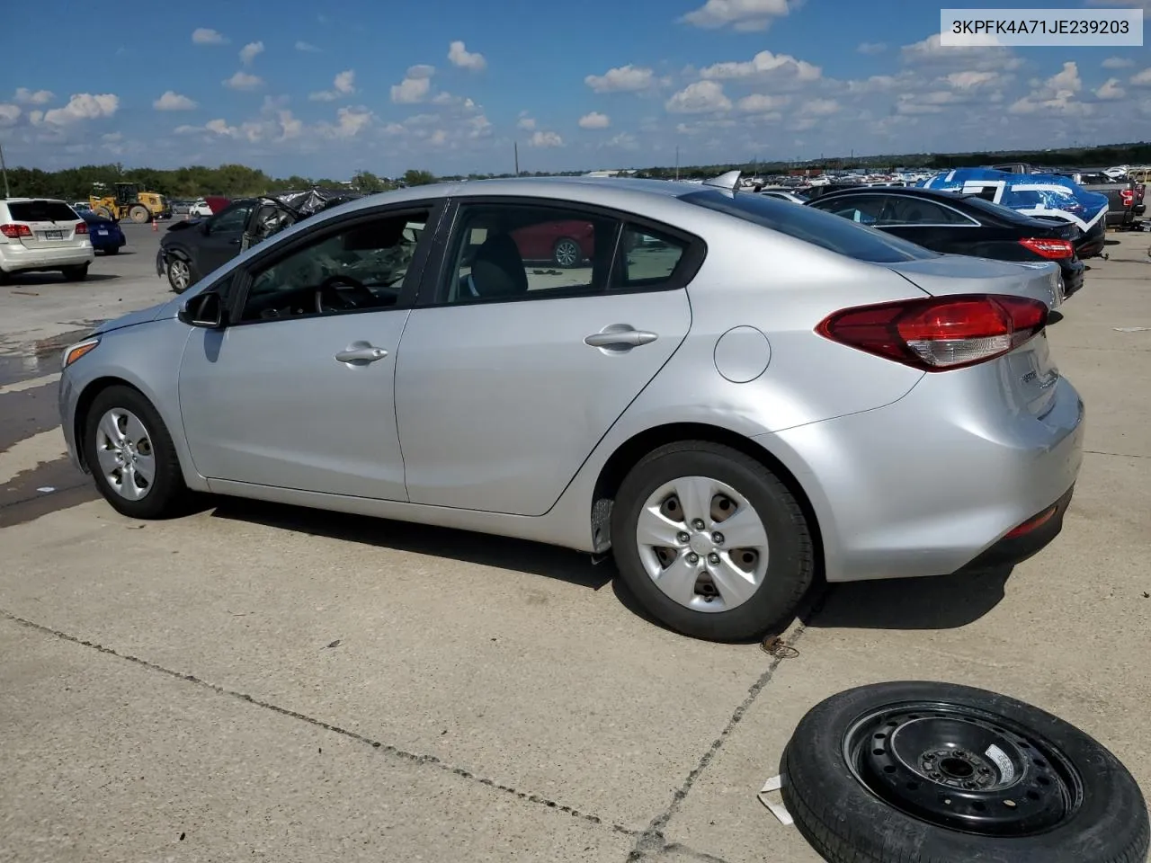 3KPFK4A71JE239203 2018 Kia Forte Lx