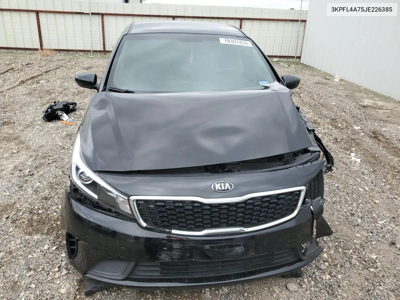 2018 Kia Forte Lx VIN: 3KPFL4A75JE226385 Lot: 70397454