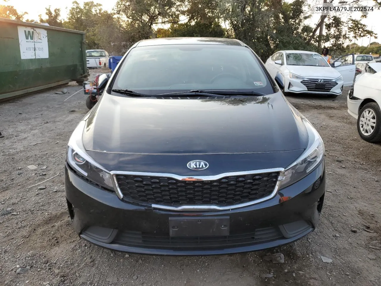 3KPFL4A79JE202574 2018 Kia Forte Lx