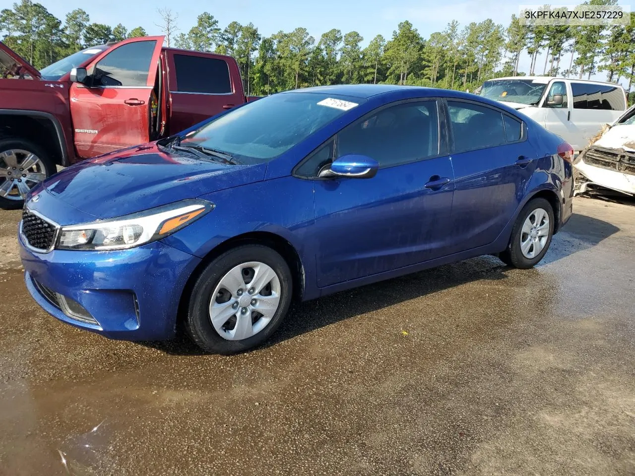 3KPFK4A7XJE257229 2018 Kia Forte Lx