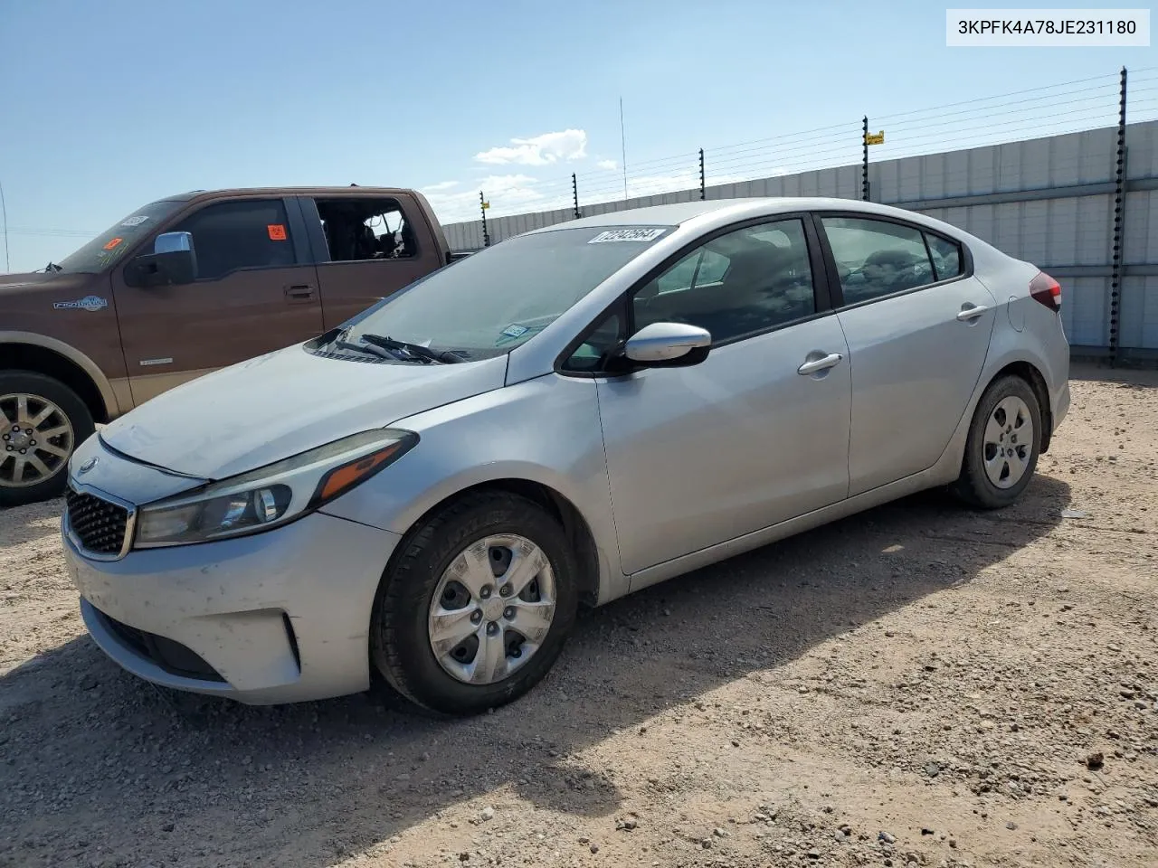 3KPFK4A78JE231180 2018 Kia Forte Lx