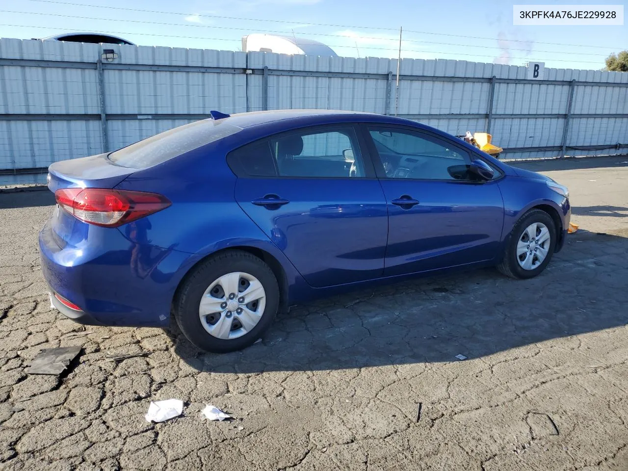 2018 Kia Forte Lx VIN: 3KPFK4A76JE229928 Lot: 72368394