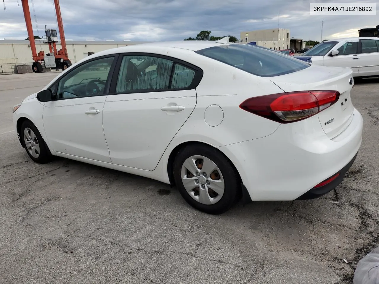 3KPFK4A71JE216892 2018 Kia Forte Lx